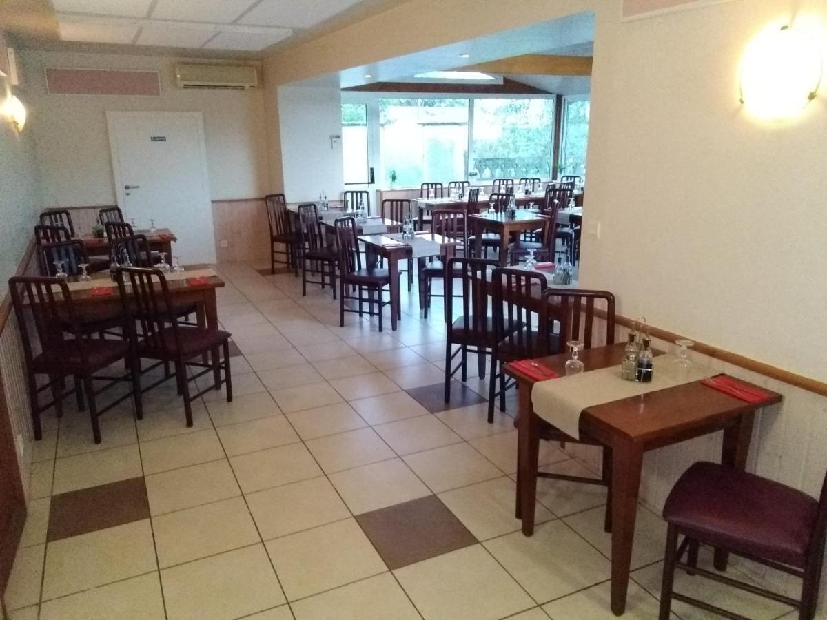 L'Entracte Hotel Saint-Paul-du-Bois Buitenkant foto